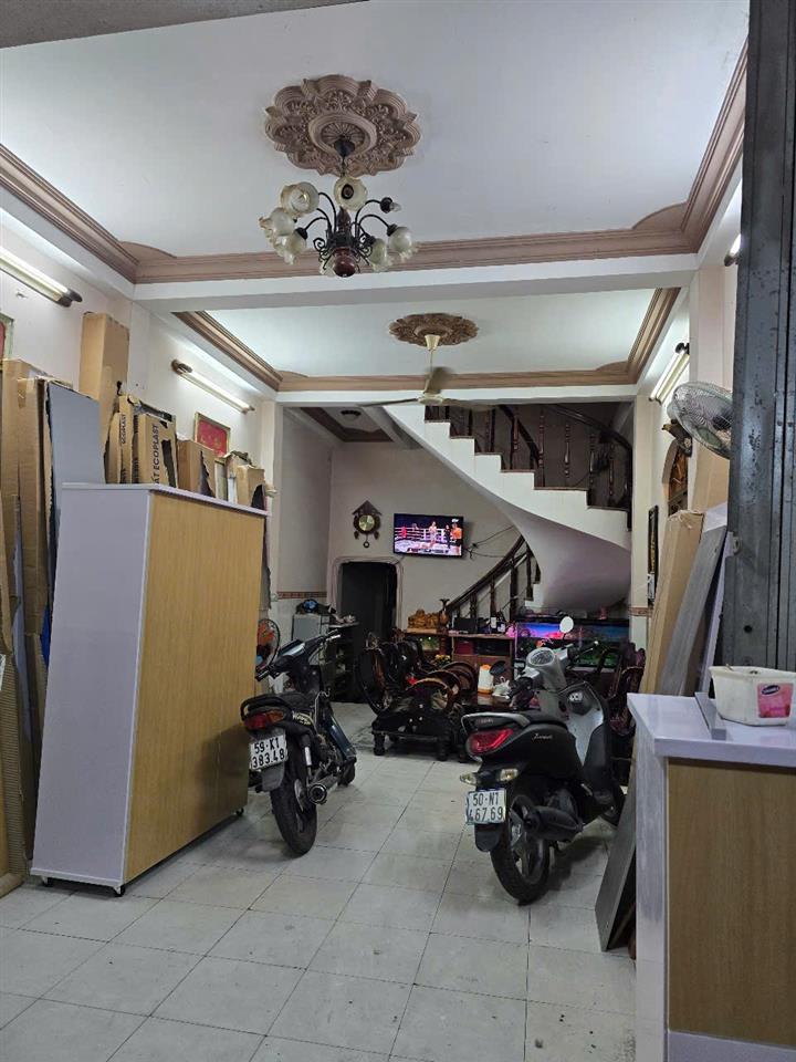 Siêu Phẩm mặt tiền Kinh Doanh Đ số 8 BHH gần Aeon Tân Phú-100m2- 4 Tầng Nhỉnh 6 tỷ