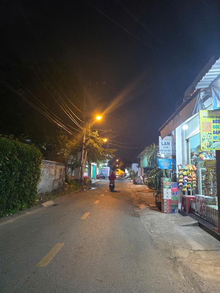 Siêu Phẩm mặt tiền Kinh Doanh Đ số 8 BHH gần Aeon Tân Phú-100m2- 4 Tầng Nhỉnh 6 tỷ