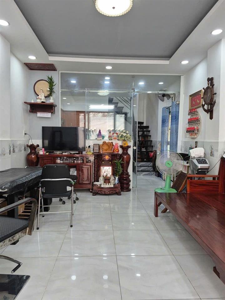 Bán nhà Tây Thạnh Tân Phú ngay trường đại học công thương 40m2-2Tầng Nhỉnh 3 tỷ