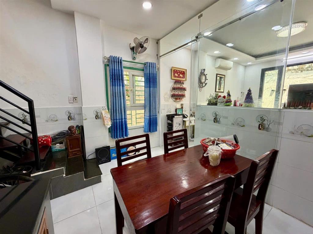 Bán nhà Tây Thạnh Tân Phú ngay trường đại học công thương 40m2-2Tầng Nhỉnh 3 tỷ