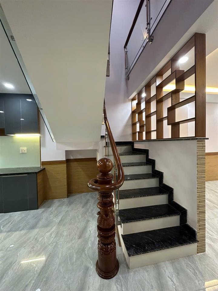 Ngay BIG C Trường Chinh Tân Phú giáp Tân Bình ngay nhà ga T3 60m2,2Tầng Nhỉnh 5 tỷ