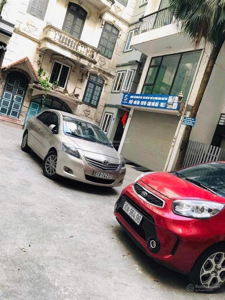 Rẻ như cho, bán nhà sát mặt phố kim mã lô góc, ô tô 222m2, gía chỉ 260tr/m2, bán gấp