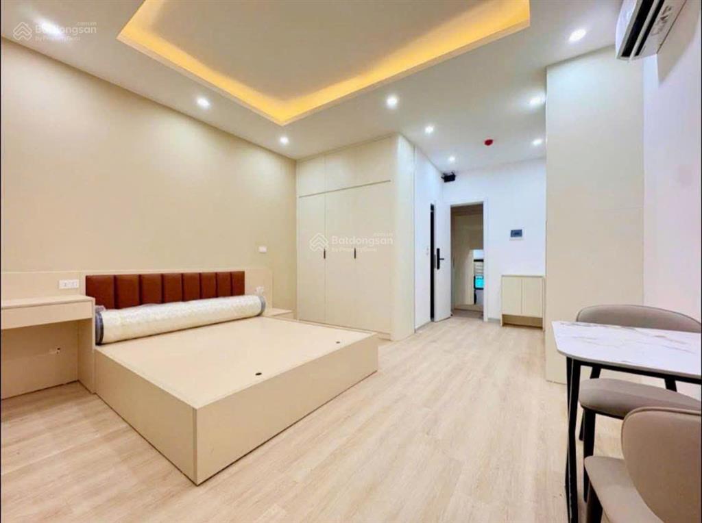 Giảm 5 tỷ, bán gấp tòa apartment phố nguyễn thị định 140m2* lô góc 24 phòng, thu 2.4 tỷ/năm, sđcc