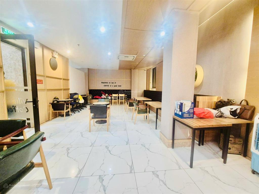 Dòng tiền 4 tỷ/năm, bán gấp tòa hotel 5* phố lê đức thọ 210m2*9t*14m mt, cty hàn thuê