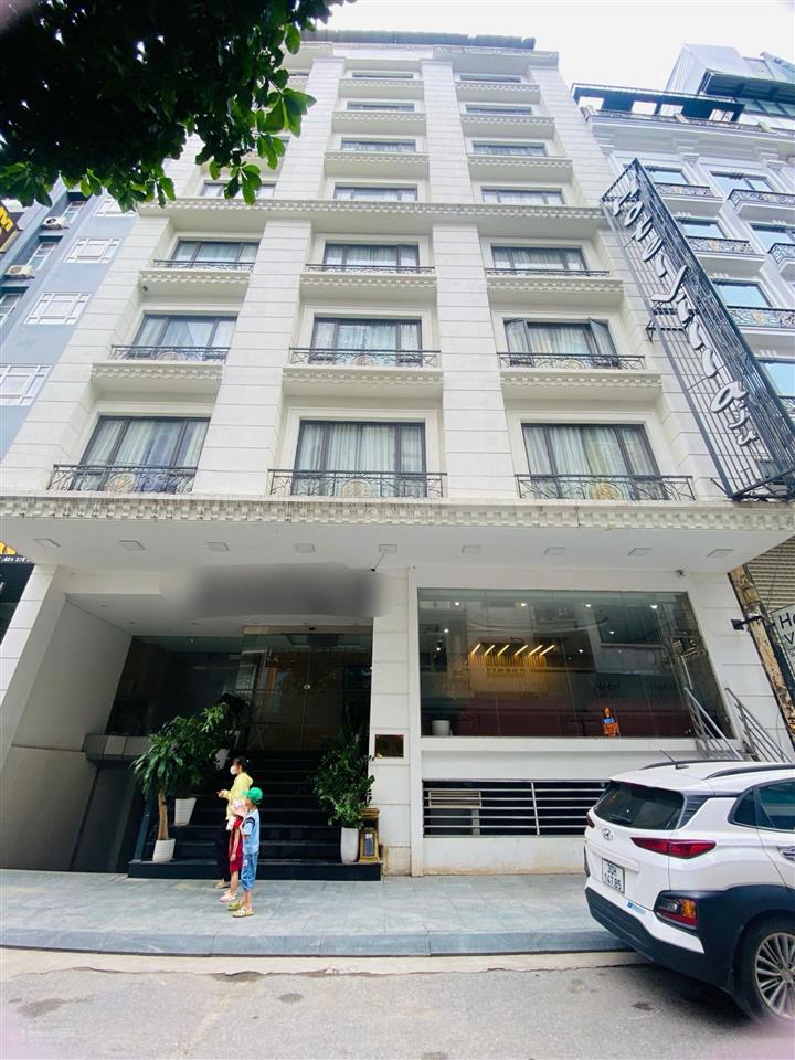 Dòng tiền 4 tỷ/năm, bán gấp tòa hotel 5* phố lê đức thọ 210m2*9t*14m mt, cty hàn thuê