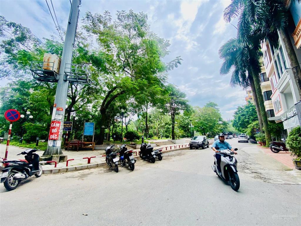 Siêu phẩm phố nguyên hồng, bán nhà mặt ngõ 28 nguyên hồng, phân lô 3 ô tô tránh, 53m2*4t