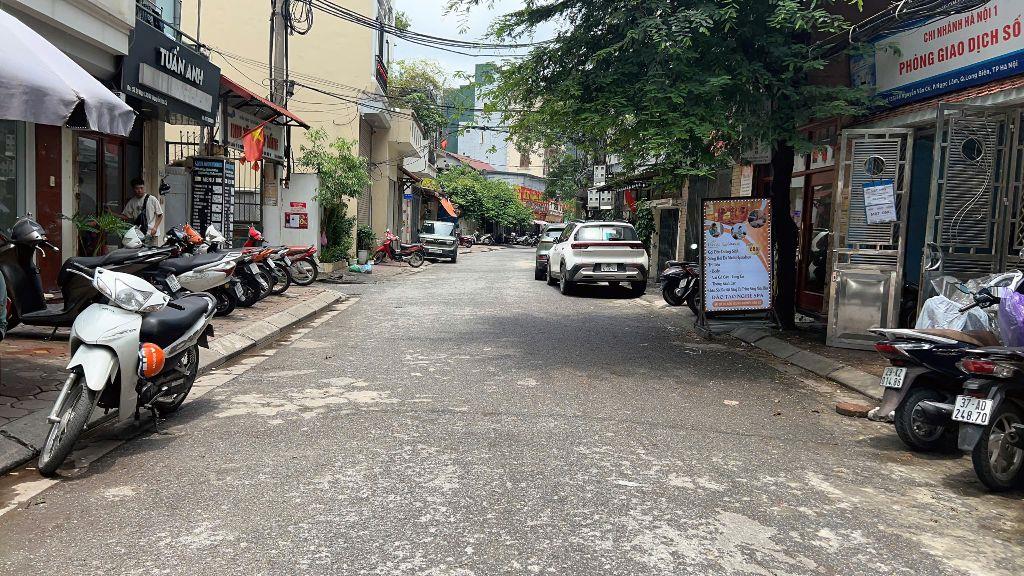 NHÀ MỚI, LÔ GÓC, NỞ HẬU #PHỐNGUYỄNVĂNCỪ 52M, 6T, MT4.2M, THANG MÁY, Ô TÔ VÀO, ĐA TIỆN ÍCH.