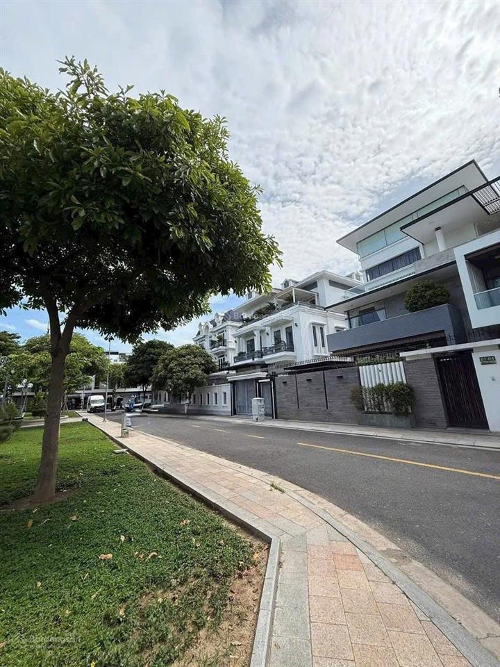 Bán lô biệt thự đường v2 kđt vcn phước hải, nha trang