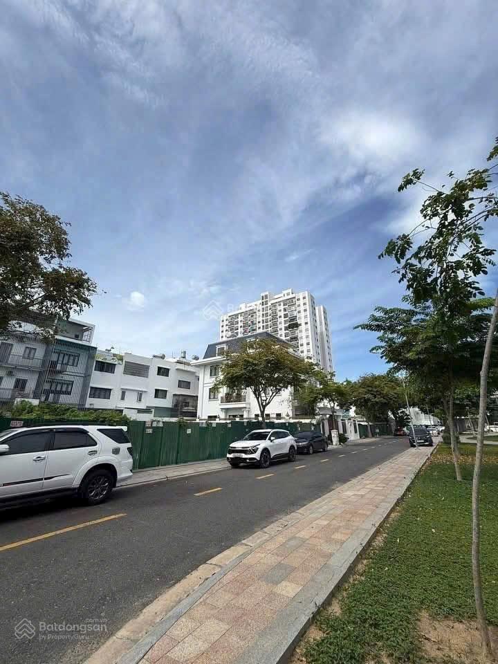 Bán lô biệt thự đường v2 kđt vcn phước hải, nha trang