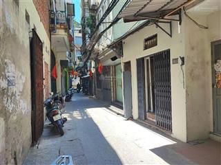 Cho thuê nhà mặt ngõ 82 kim mã