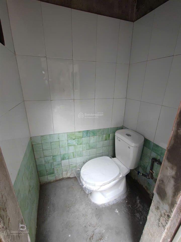Cho thuê nhà mặt ngõ 82 kim mã