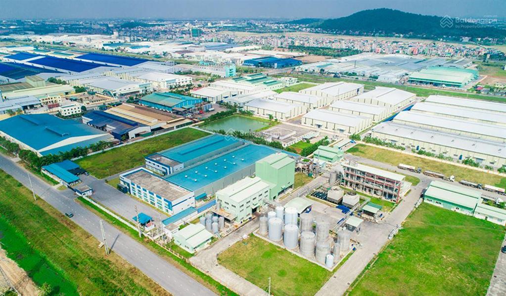 Cực hot! đất 200m2, giá 290 triệu ngay trung tâm lõi các cụm kcn mặt tiền 32m, sổ hồng riêng