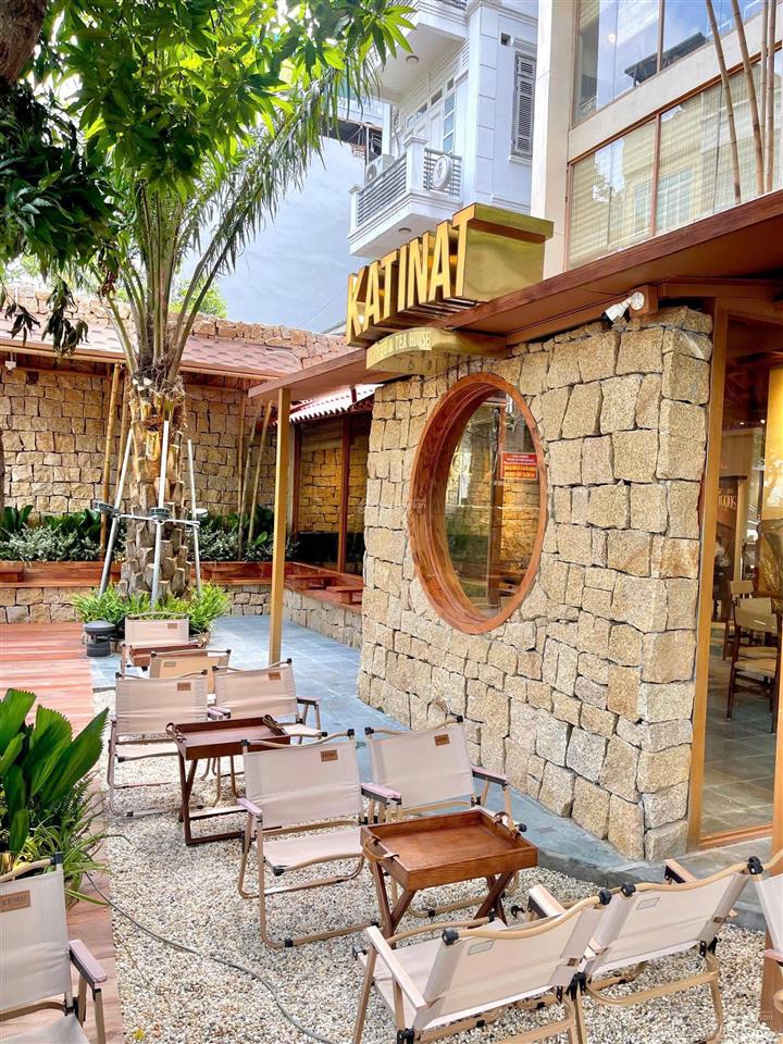 Hàng hiếm mặt phố trung hòa cầu giấy dtsd 300m² mặt tiền 8m