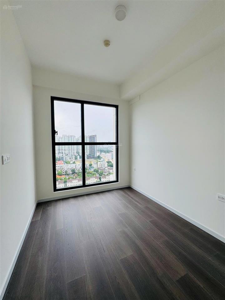 Bán căn góc 2pn victoria village tầng cao view quận 1