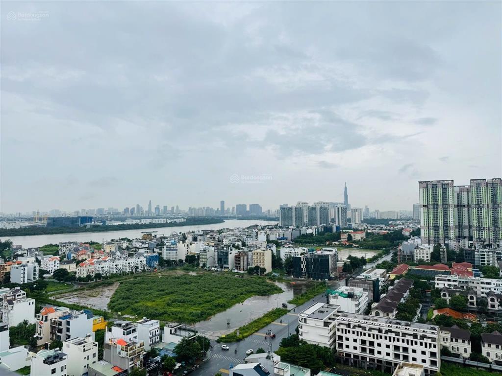 Bán căn góc 2pn victoria village tầng cao view quận 1
