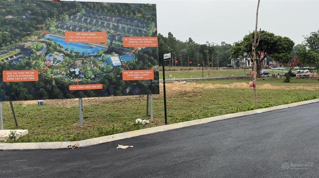 Đất ba vì 110m2 mặt tiền 7m view núi tản và sát suối hai chỉ hơn 1 tỷ