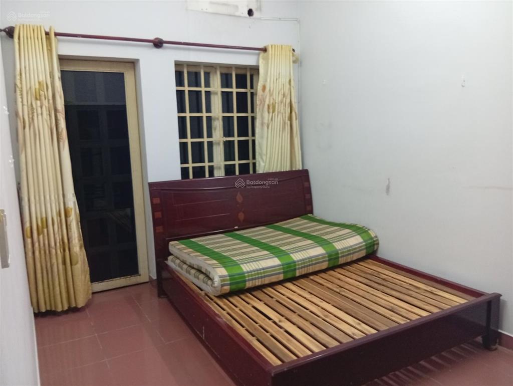 Nhà nguyên căn 1 trệt, 1 lửng, 2 lầu gần công viên phần mềm quang trung
