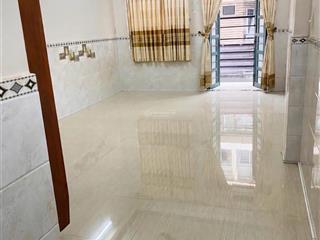 Cho thuê khai thác 3 tầng làm chdv, nhà mặt tiền đường 15 ngay chợ sáng tân quy