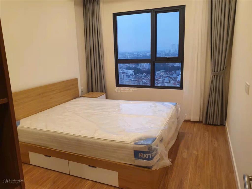 Bán gấp căn hộ chung cư 3pn full ngủ full đồ bên kosmo tây hồ