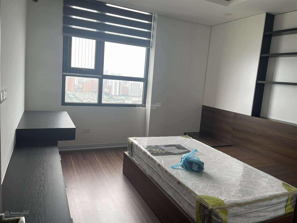 Bán gấp căn hộ chung cư 3pn full bên ngoại giao đoàn toà no1t5