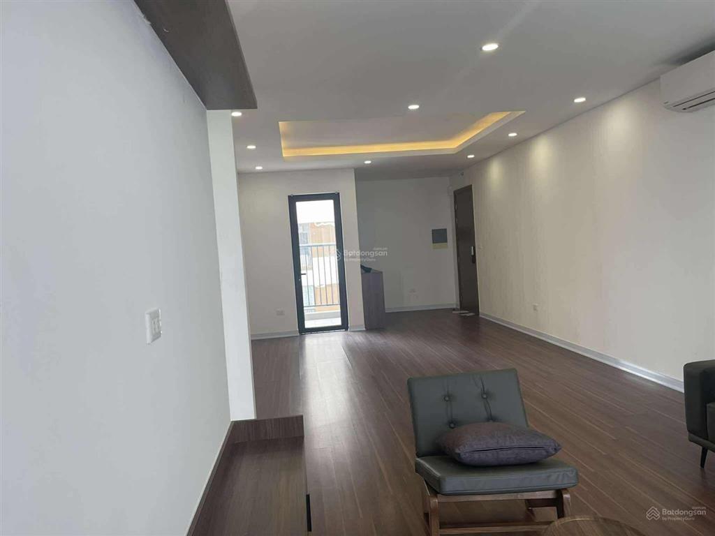 Bán gấp căn hộ chung cư 3pn full bên ngoại giao đoàn toà no1t5