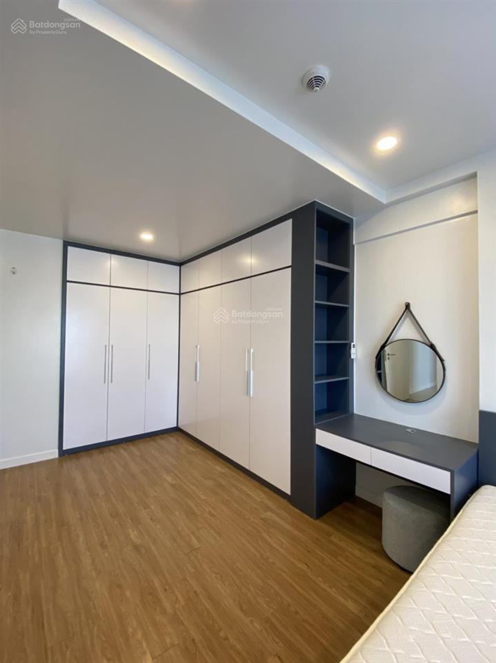Bán gấp căn hộ chung cư 3pn full đồ bên kosmo tây hồ