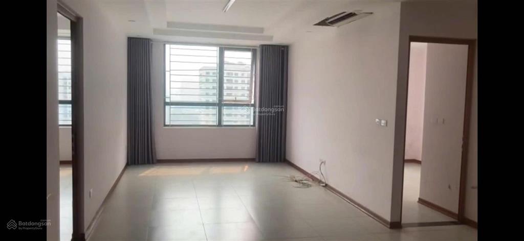 Chính chủ gửi bán căn 3pn toà n03  t1  diện tích 100m2. tầng cao đẹp