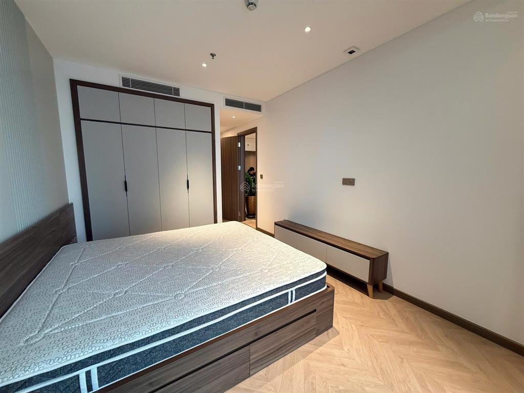 Cho thuê gấp căn hộ chung cư 3pn full đồ bên ngoại giao đoàn tòa no1t6