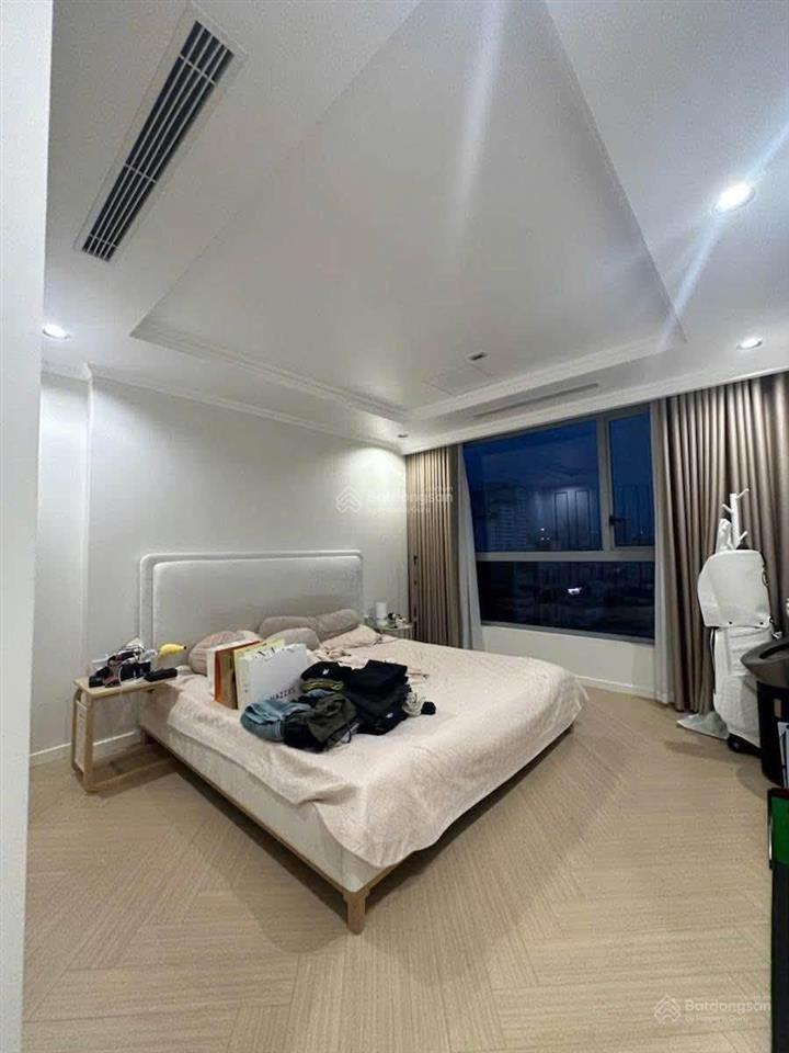 Bán căn hộ n2b hoàng minh giám 50m2 2 phòng ngủ thoáng sáng 4 tỷ liên hệ 0984 847 ***