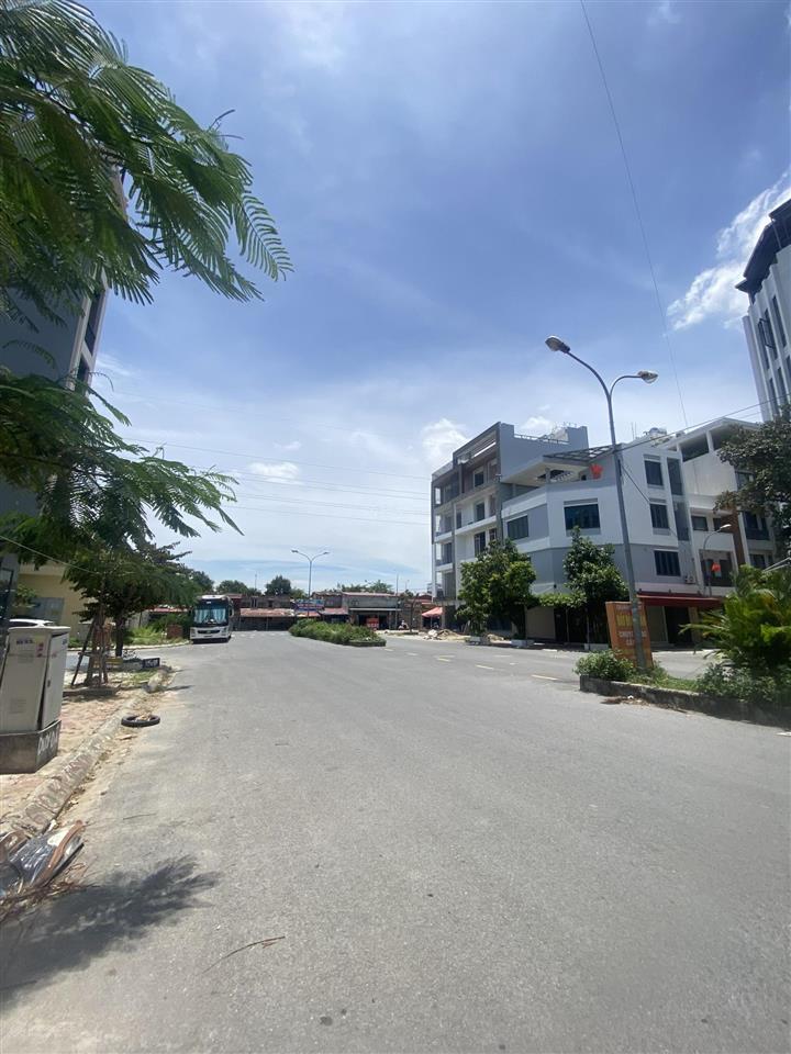 Bán đất tại bạch thái bưởi, giá cực chất 8,2 tỷ, 59,6m2, mặt tiền 4,96m