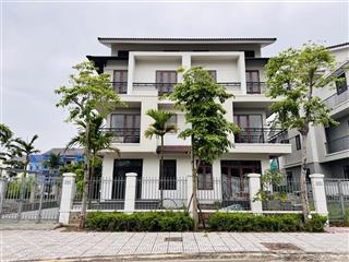 Chỉ 1 căn btsl 180m2 bán đối diện công viên sẵn sổ lâu dài chỉ 15,x tỷ kđt centa riverside từ sơn