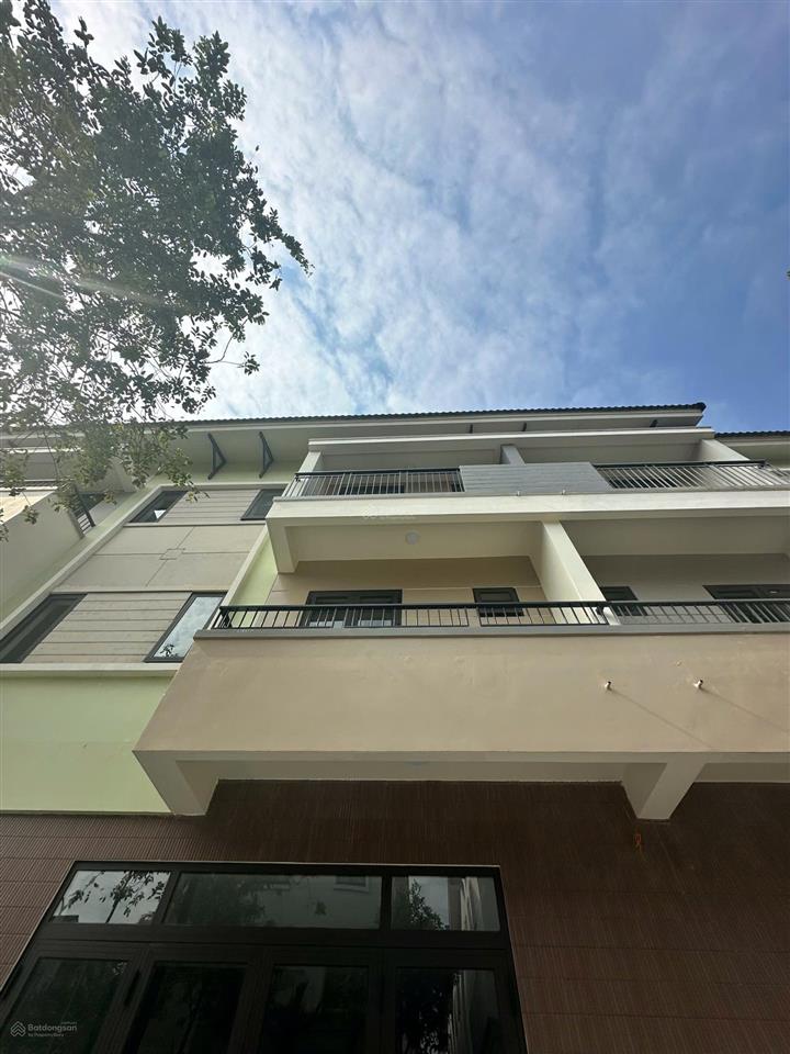 Cc bán nhà 90m2  sẵn dòng tiền  đã hoàn thiện tại kđt centa city từ sơn gần trung tâm hà nội 7,x