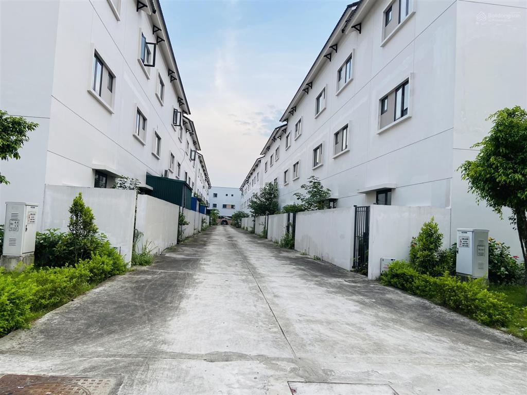 Chỉ 1 căn 90m2 6,x tỷ giá sốc giao dịch ngay đã có sổ gần hà nội kđt centa city từ sơnấn xem ngay