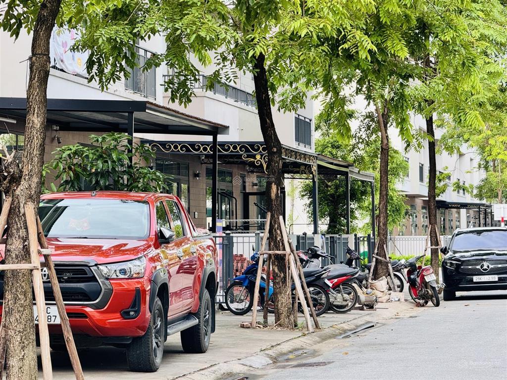 Chỉ 1 căn 90m2 6,x tỷ giá sốc giao dịch ngay đã có sổ gần hà nội kđt centa city từ sơnấn xem ngay