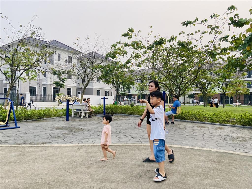 Chỉ 1 căn 90m2 6,x tỷ giá sốc giao dịch ngay đã có sổ gần hà nội kđt centa city từ sơnấn xem ngay