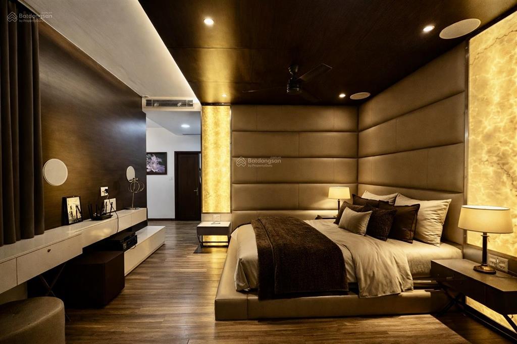 Villa ẩn mình giữa lòng phú nhuận