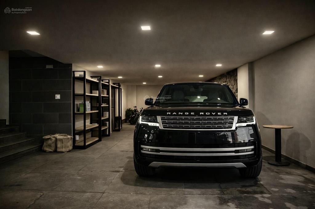 Villa ẩn mình giữa lòng phú nhuận