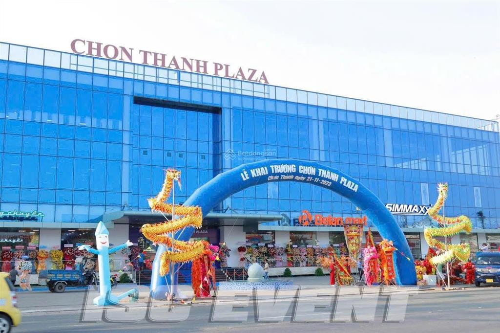 Giảm sốc 550tr bán gấp lô góc 420m2 mặt tiền đường cao bá quát kế chợ chơn thành, giá chỉ 2 tỷ nhỏ