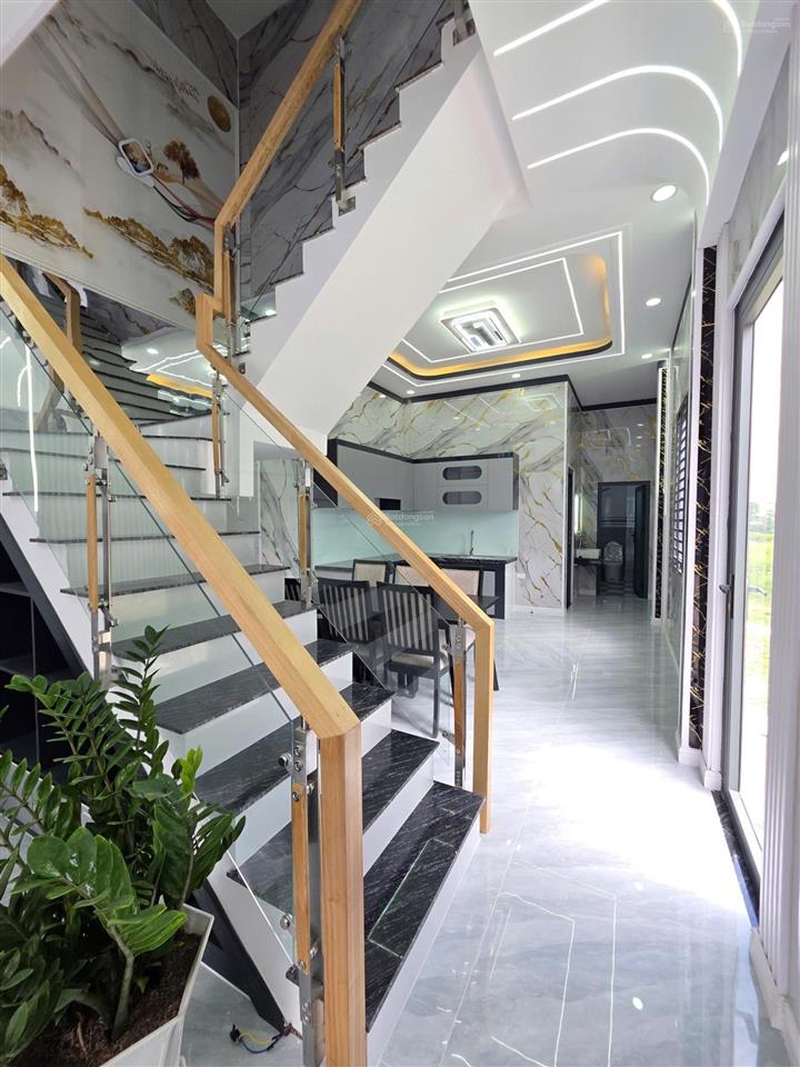 Bán nhà 1 trệt 1 lầu có sân thượng, dt 84,8m2 p. tân khánh tp.hcm. nhà 4pn giá 3,49 tỷ tl