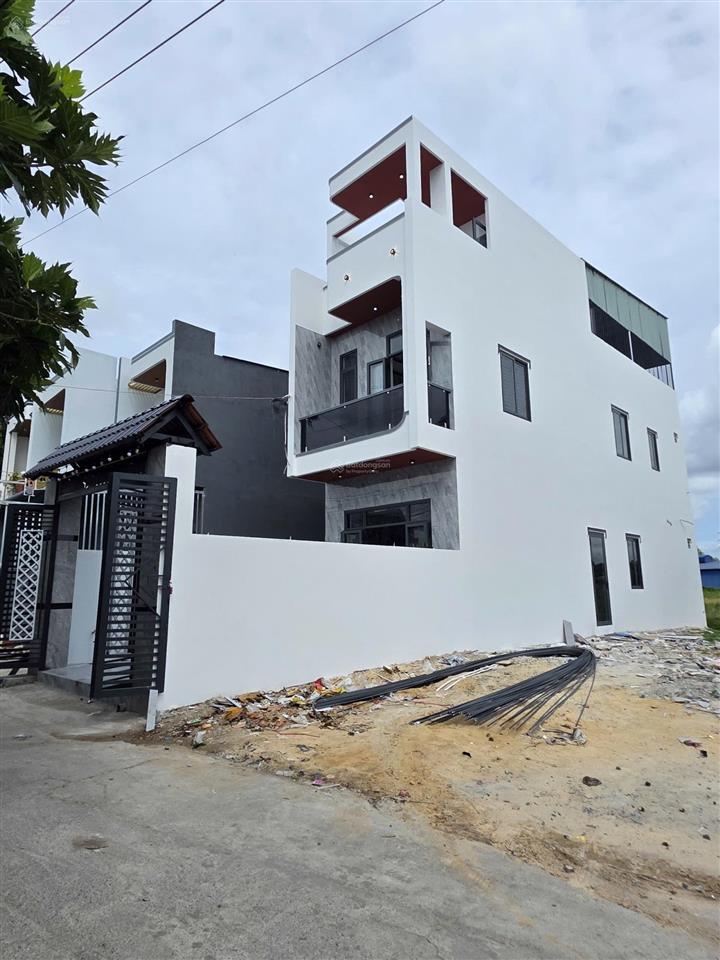 Bán nhà 1 trệt 1 lầu có sân thượng, dt 84,8m2 p. tân khánh tp.hcm. nhà 4pn giá 3,49 tỷ tl