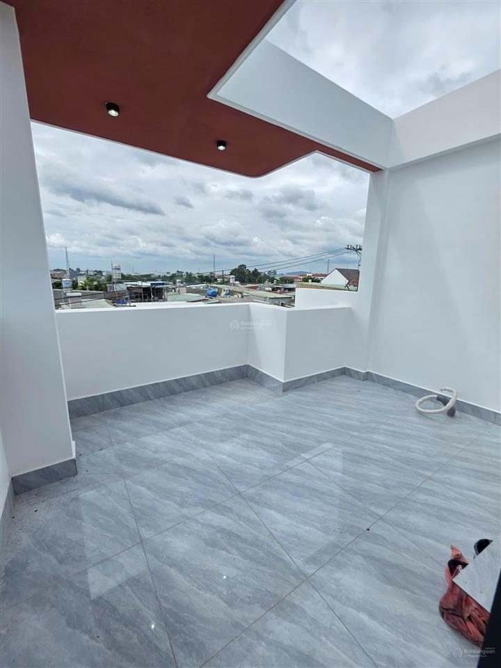 Bán nhà 1 trệt 1 lầu có sân thượng, dt 84,8m2 p. tân khánh tp.hcm. nhà 4pn giá 3,49 tỷ tl