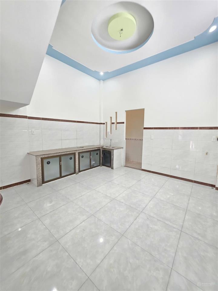 Bán nhà tân đông hiệp dĩ an 1 trệt 1 lầu đường thông ô tô. dt 67,6m2, 3pn giá chỉ 4,2 tỷ còn tl