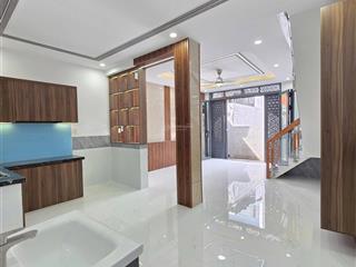 Bán nhà 1 trệt 1 lầu cách vincom dĩ an 800m. nhà 2pn tiện ích xung quanh rất nhiều, giá rẻ 2,48 tỷ