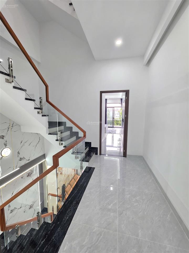 Bán nhà 1 trệt 2 lầu p. an phú tp. thuận an. nhà 4pn full nội thất, giá chỉ 4,99tỷ còn thương lượng