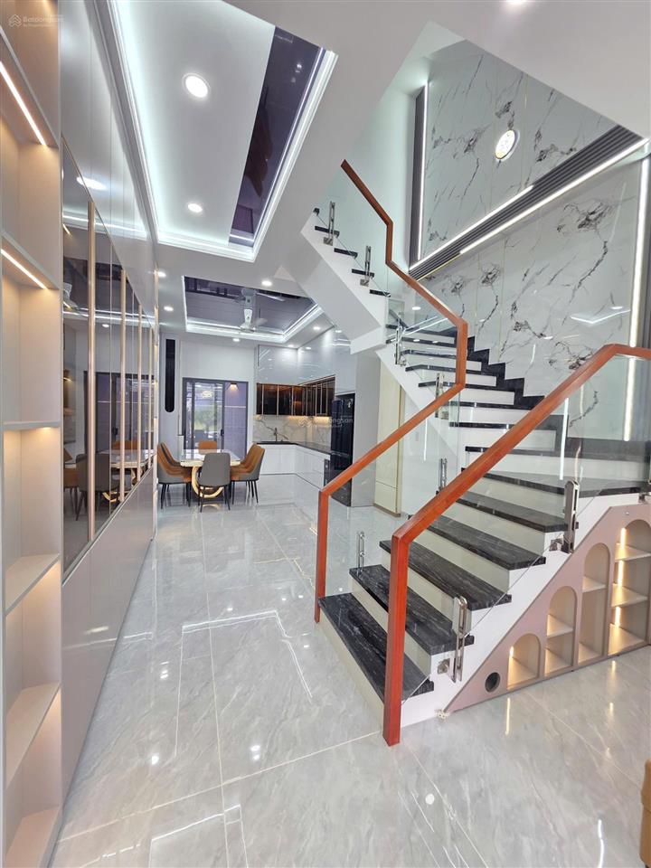 Bán nhà 1 trệt 2 lầu p. an phú tp. thuận an. nhà 4pn full nội thất, giá chỉ 4,99tỷ còn thương lượng