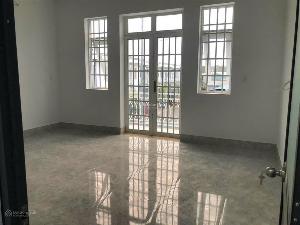Bán nhà ngay chợ thuận giao đang cho thuê 7tr/tháng. nhà 1 trệt 1 lầu, đường nhựa 13m gần chợ