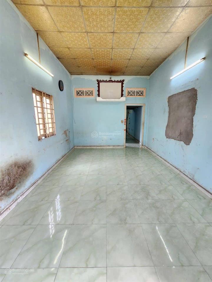 Giảm 250tr còn 1,95tỷ bán gấp căn nhà 65,6m2 p.tân bình tp. dĩ an cũ, nay là p.tân đông hiệp tphcm