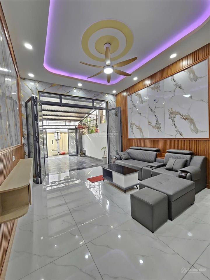 Bán nhà mới sát nách làng đh thủ đức p.đông hoà dĩ an. nhà 1trệt 1lầu 76,6m2 có 3pn. giá 4,39tỷ tl