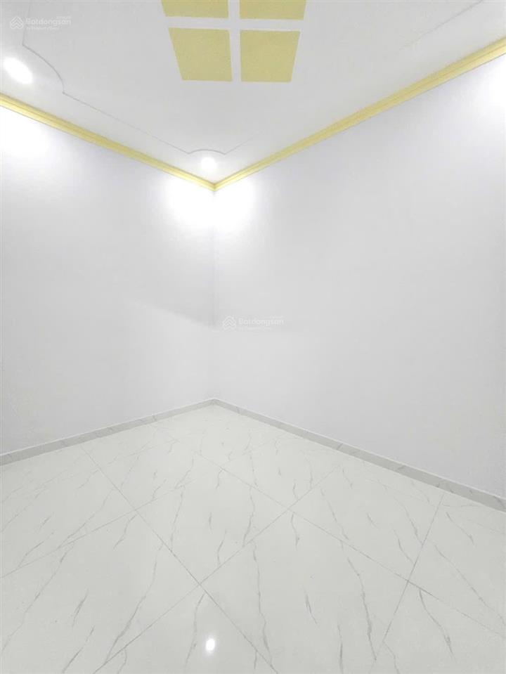 Bán nhà mới sát nách làng đh thủ đức p.đông hoà dĩ an. nhà 1trệt 1lầu 76,6m2 có 3pn. giá 4,39tỷ tl