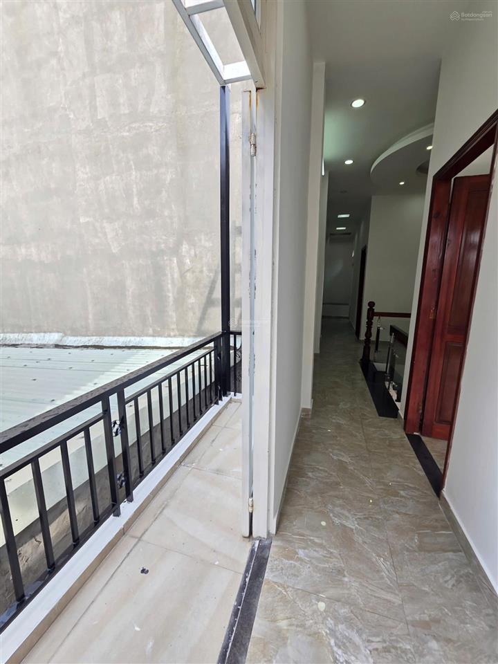 Bán nhà 2 mặt thoáng rất gần go dĩ an (phía sau go), dt 89,7m2, giá chỉ 3,93 tỷ thương lượng mạnh